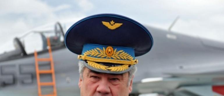 Biography of Colonel General Viktor Bondarev  Bondarev VKS biography