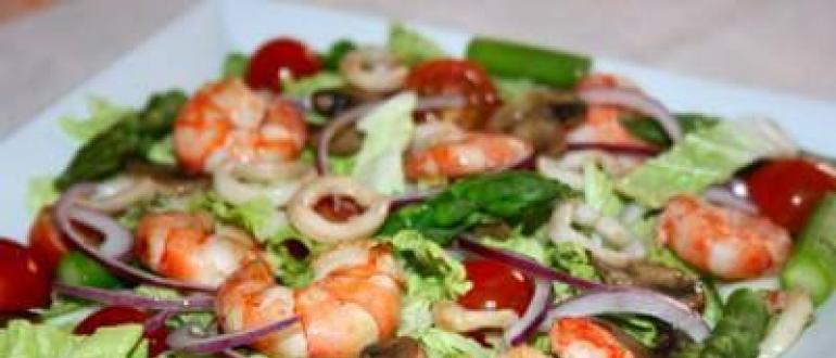 “Sea Mix” salat kalmaari, rannakarpide ja krevettidega Kalmaari ja rannakarbi salat majoneesiga
