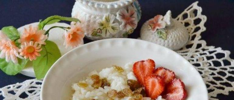 Il porridge con uvetta è la tua colazione!